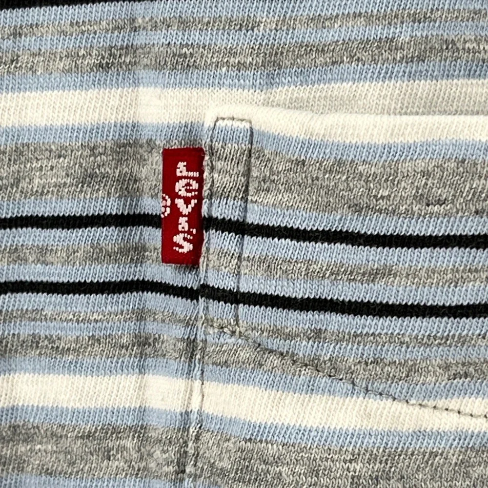 Levi's Pocket T-Shirt, Mens, XXL, Blue Grey, Striped Short Sleeve Crewneck